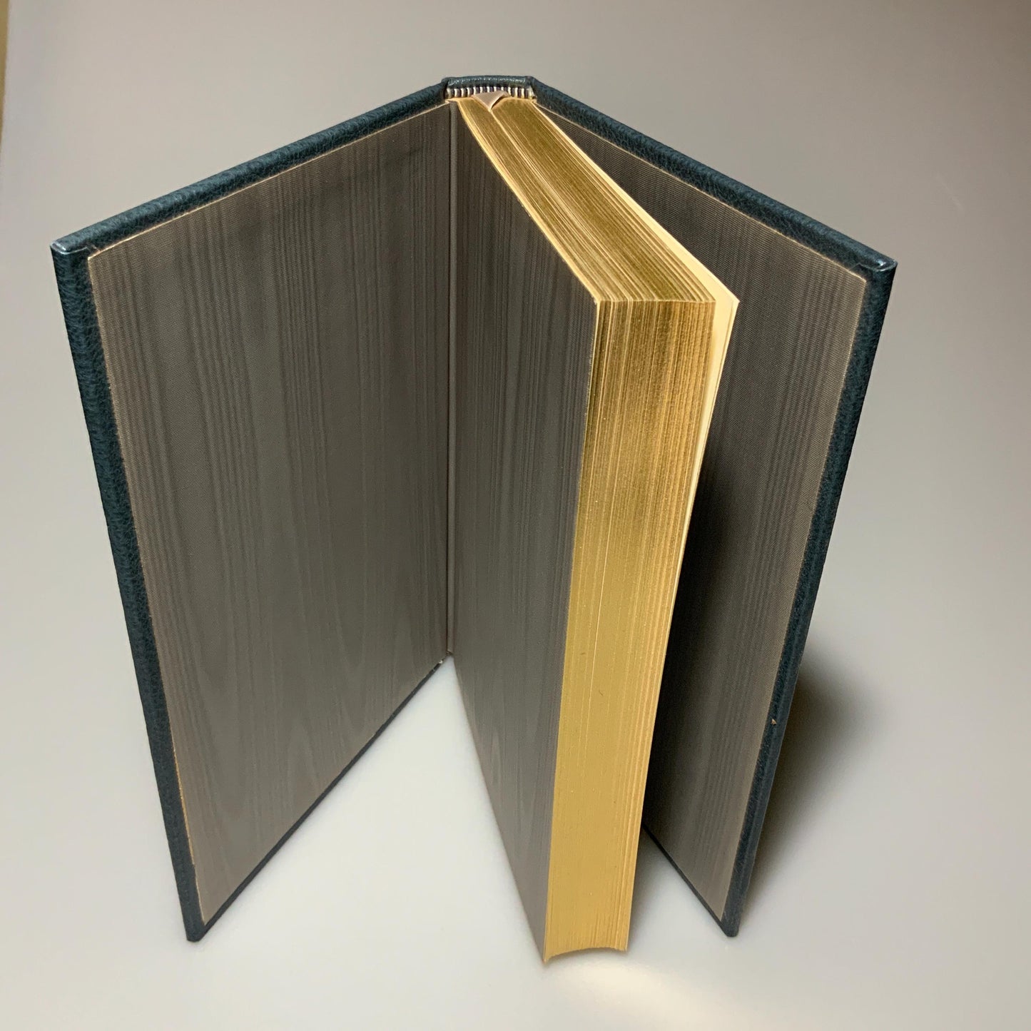 Franklin Mint Library: Jean Jacques Rousseau Political Writings Limited Edition Genuine Leather MINT condition, 100 Greatest Books