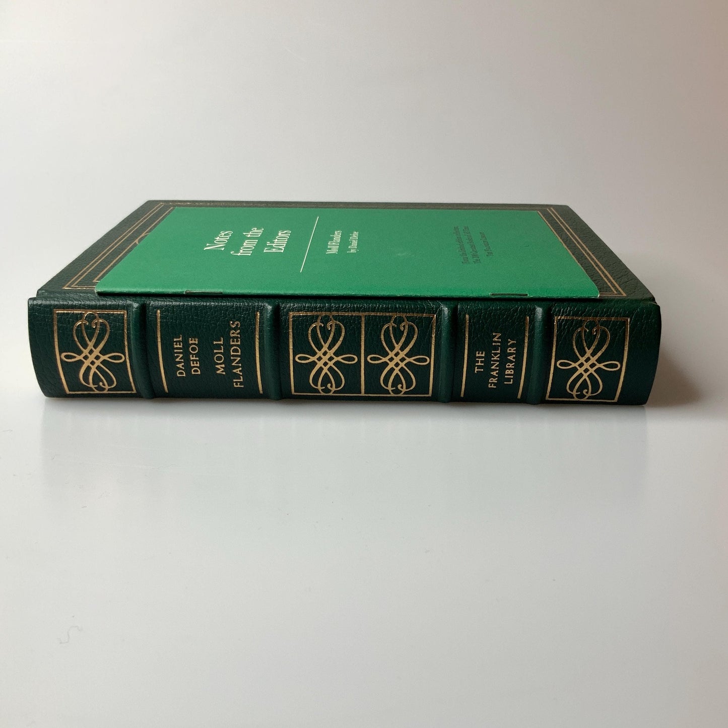 Franklin Mint Library:Moll Flanders by Daniel Defoe Limited Edition Genuine Leather MINT condition, 100 Greatest Books