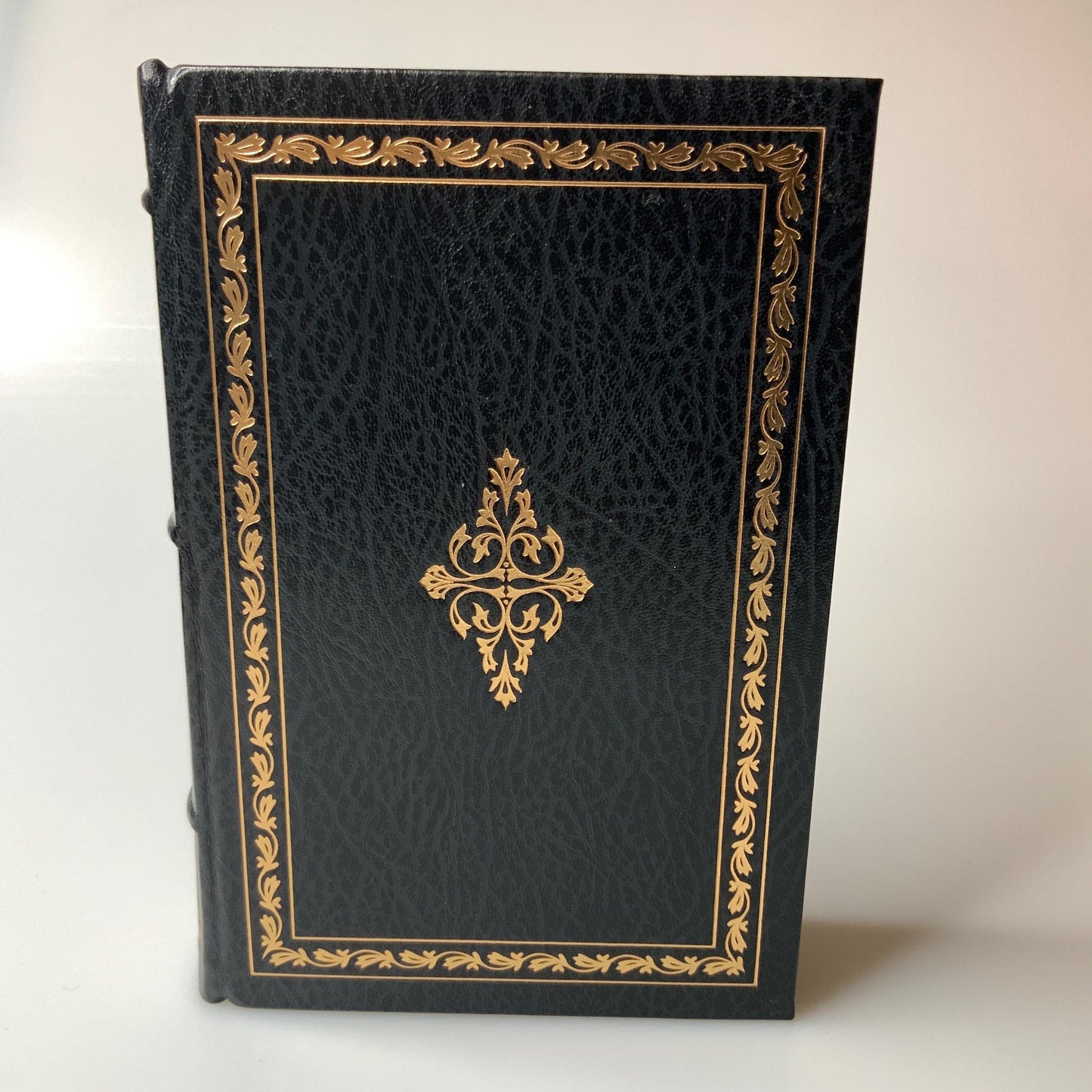 Franklin Mint Library: Political Writings by Thomas Paine Limited Edition Genuine Leather MINT condition, 100 Greatest Books