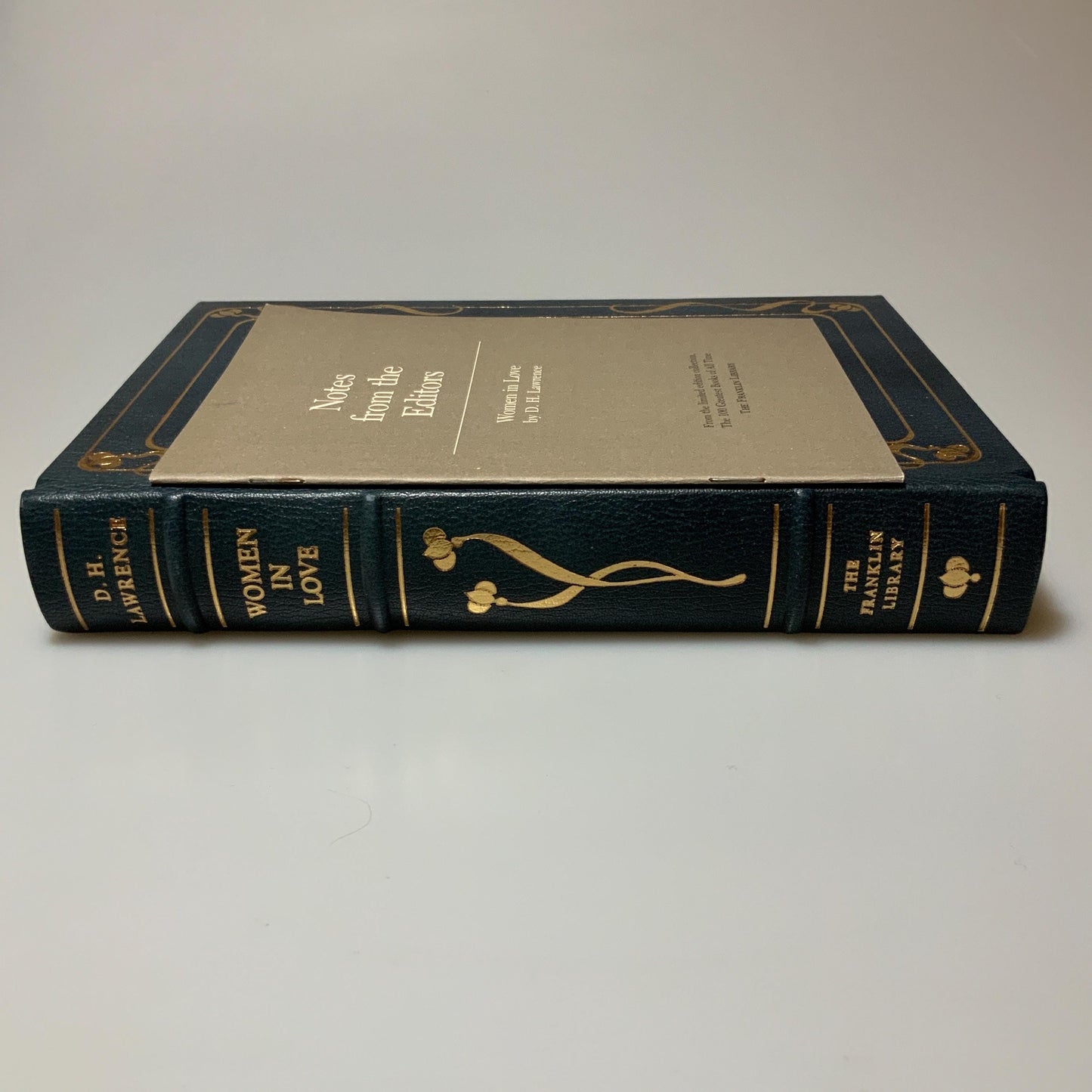 Franklin Mint Library: Women in Love by D.H. Lawrence Limited Edition Genuine Leather MINT condition