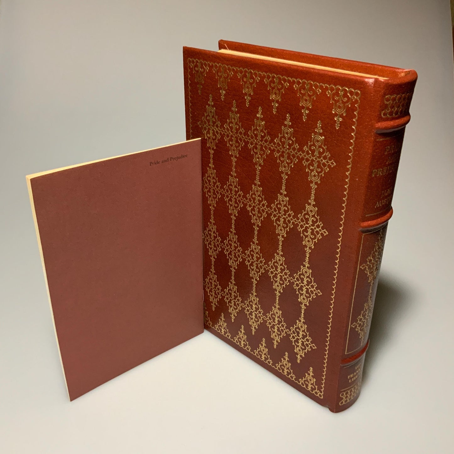 Franklin Mint Library: Pride and Prejudice by Jane Austen Limited Edition Genuine Leather MINT condition