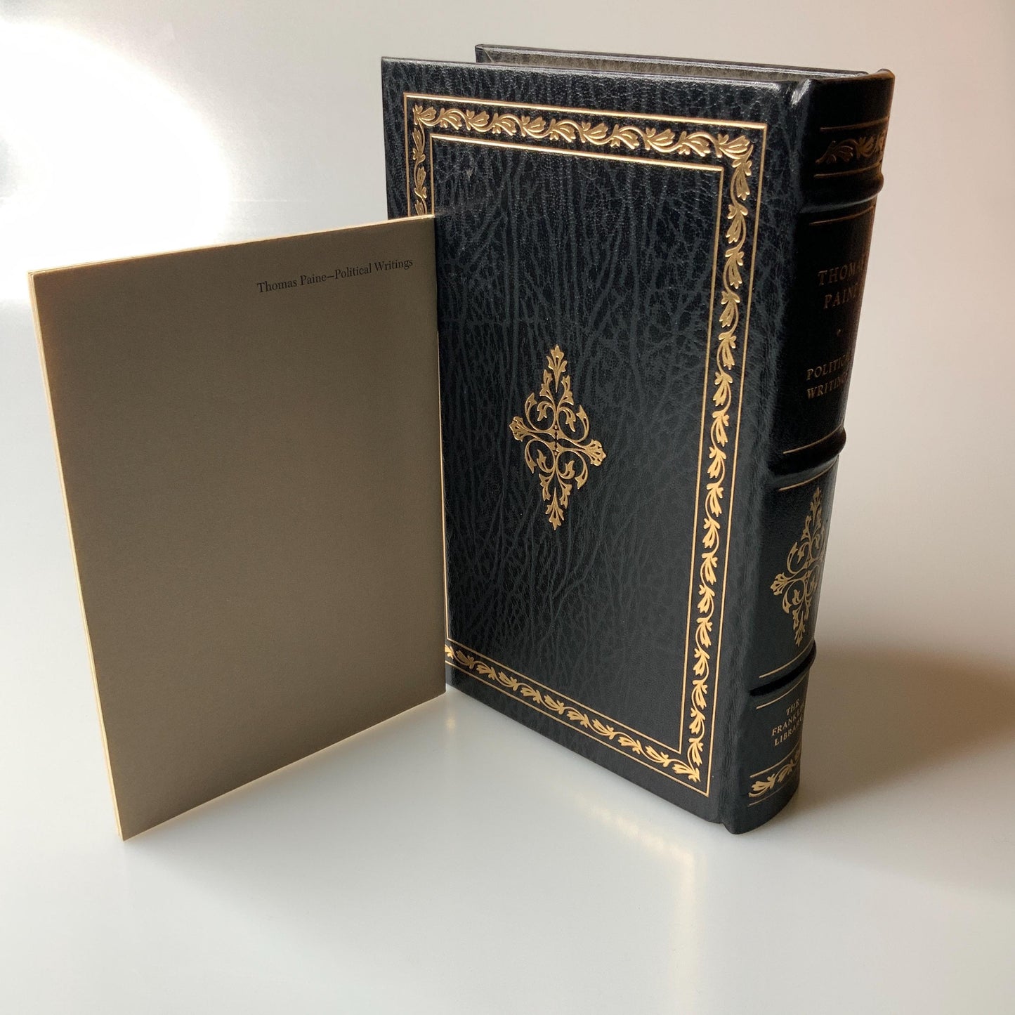 Franklin Mint Library: Political Writings by Thomas Paine Limited Edition Genuine Leather MINT condition, 100 Greatest Books