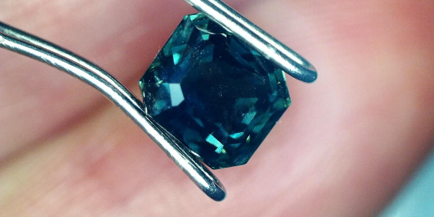 Exquisite GIA-Certified 1.45ct Octagonal Heated Greenish-Blue Natural Sapphire: GIA Report #6207533254