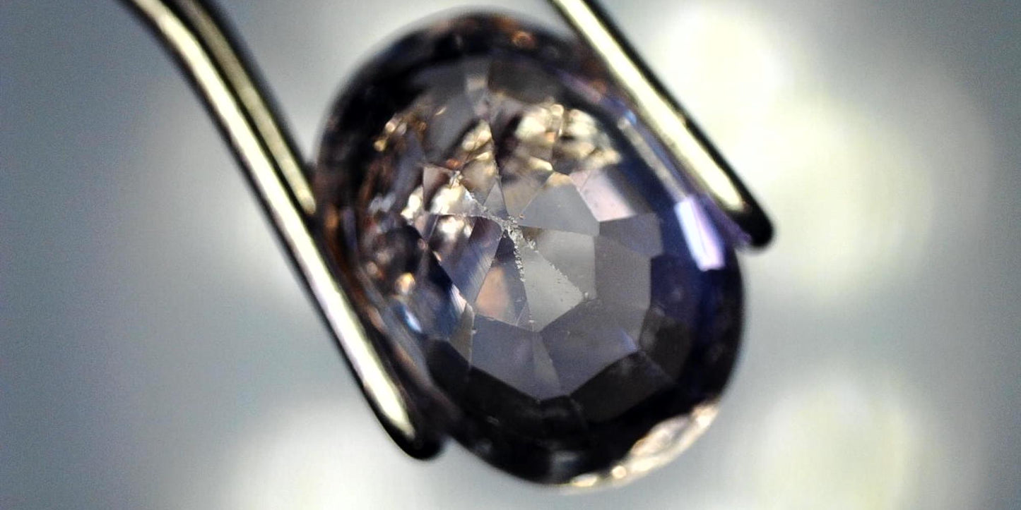 GIA-Certified 1.44ct Oval Transparent Color Change Grayish Purple to Pink Natural Sapphire: GIA Report #2201531316