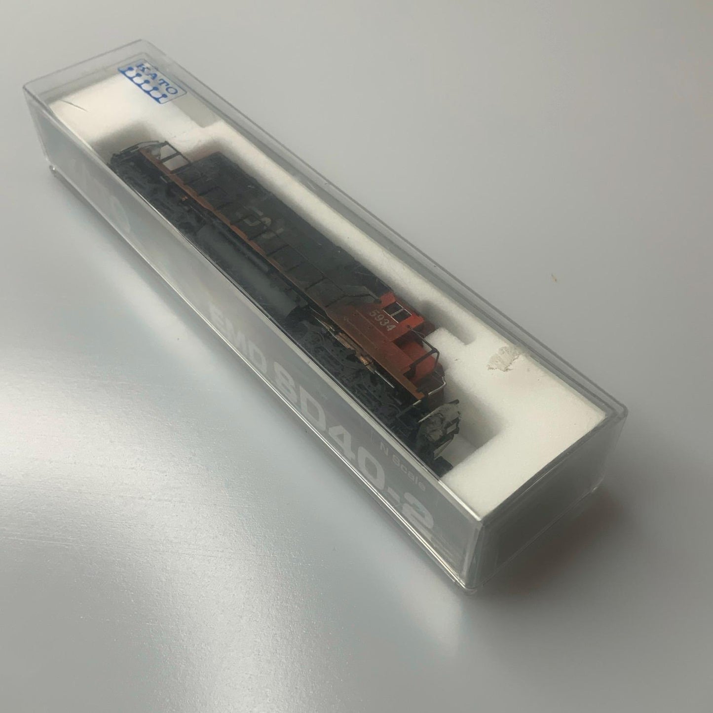 Used N scale Kato Canadian National 176-4702 SD40-2 Early Production CN#5934 Diesel Locomotive DCC fitted