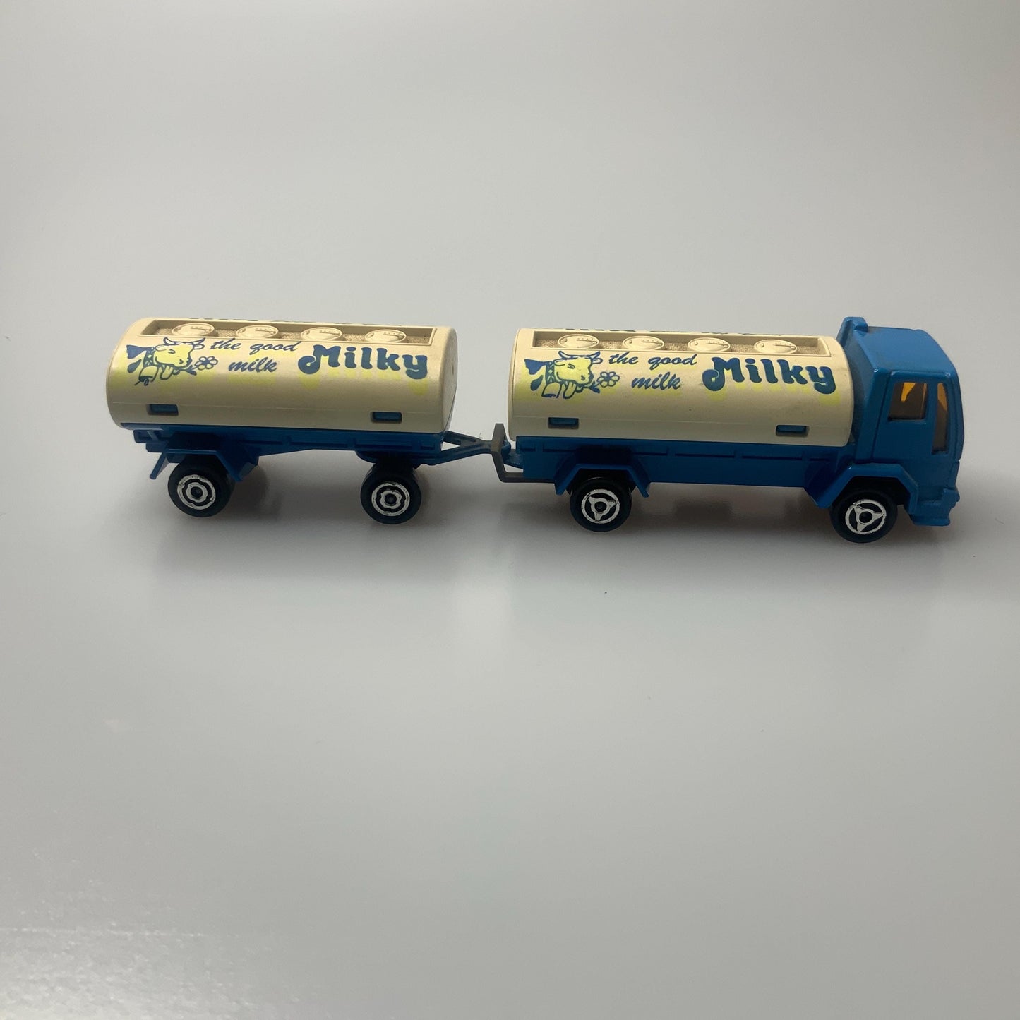 Majorette Milk MAJORETTE Ford Truck 1/100 scale No.241-245 Made in France Free Ship Canada and US